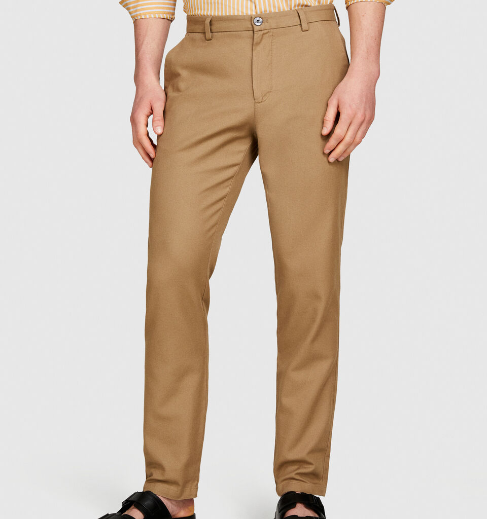 Slim comfort fit trousers - men's slim fit trousers - Camel | Sisley image number 4